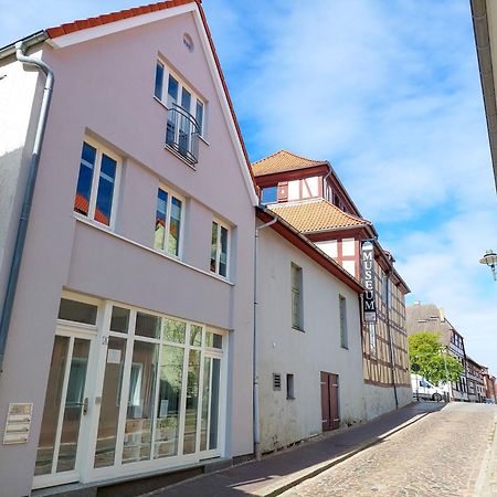 Business-Apartments Im Schuster-Acht Wolgast Buitenkant foto