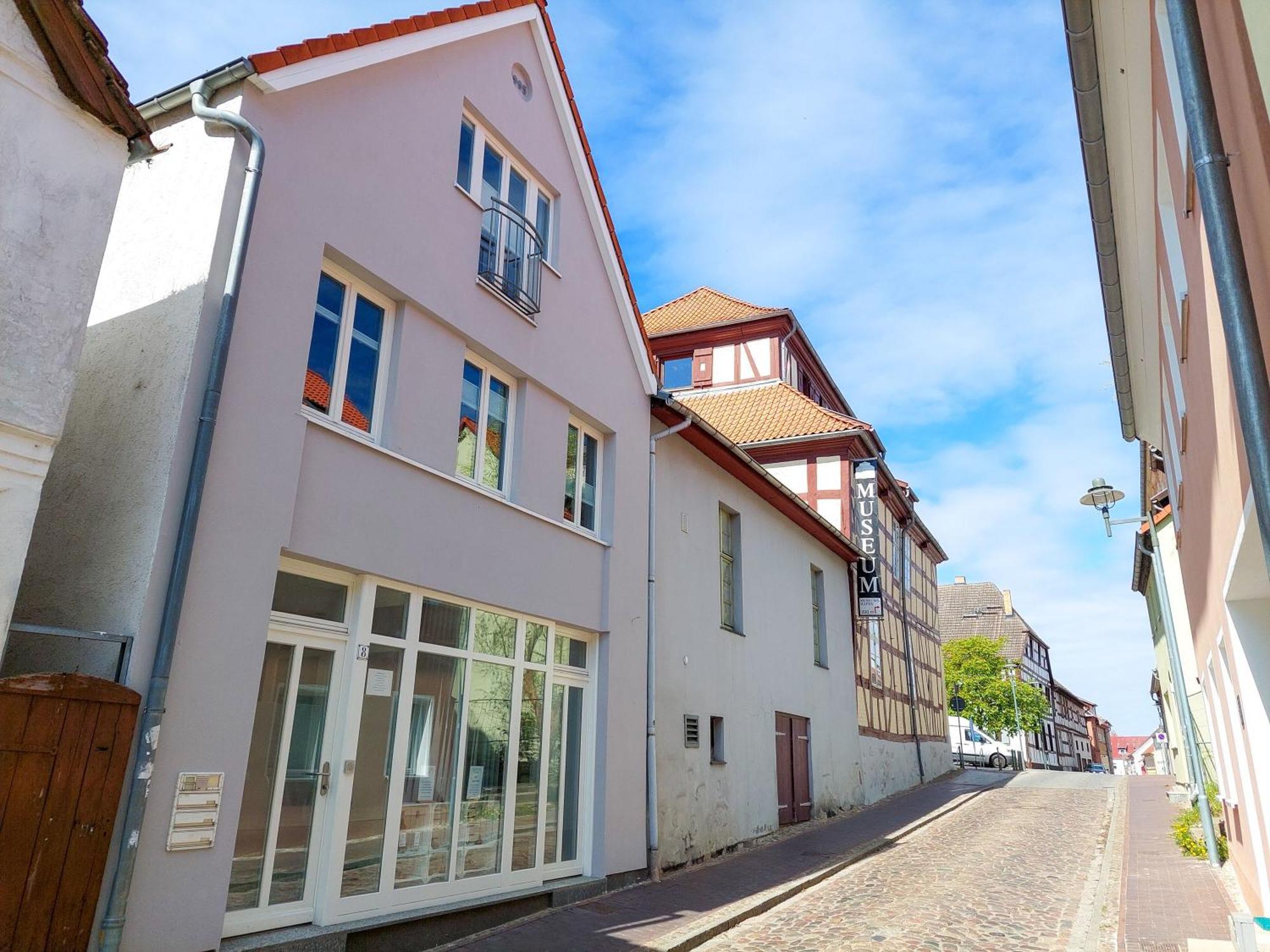 Business-Apartments Im Schuster-Acht Wolgast Buitenkant foto